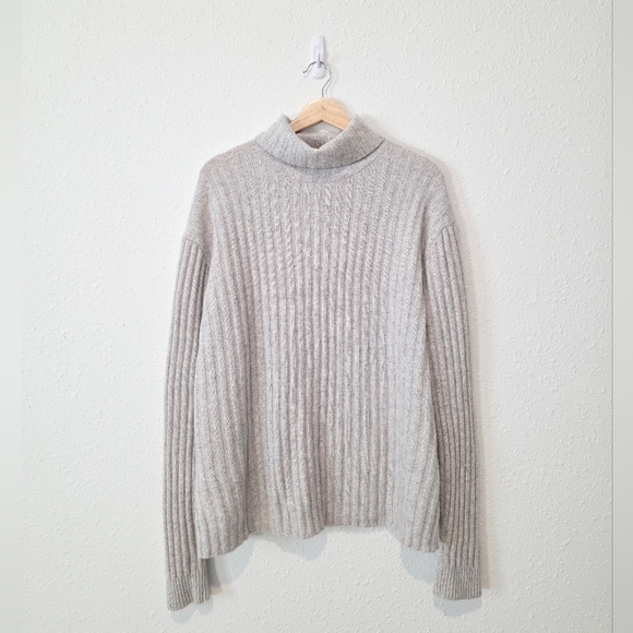 Banana Republic Other - Banana Republic Gray Wool Blend Turtleneck Sweater L